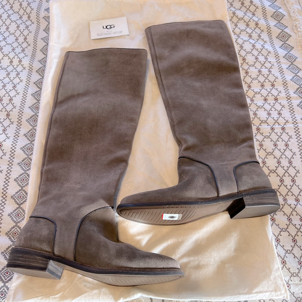 UGG W/ Gracen Boot 7.5